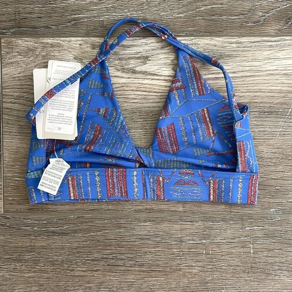 Liquido sports bra NWT Size S - Picture 2 of 2